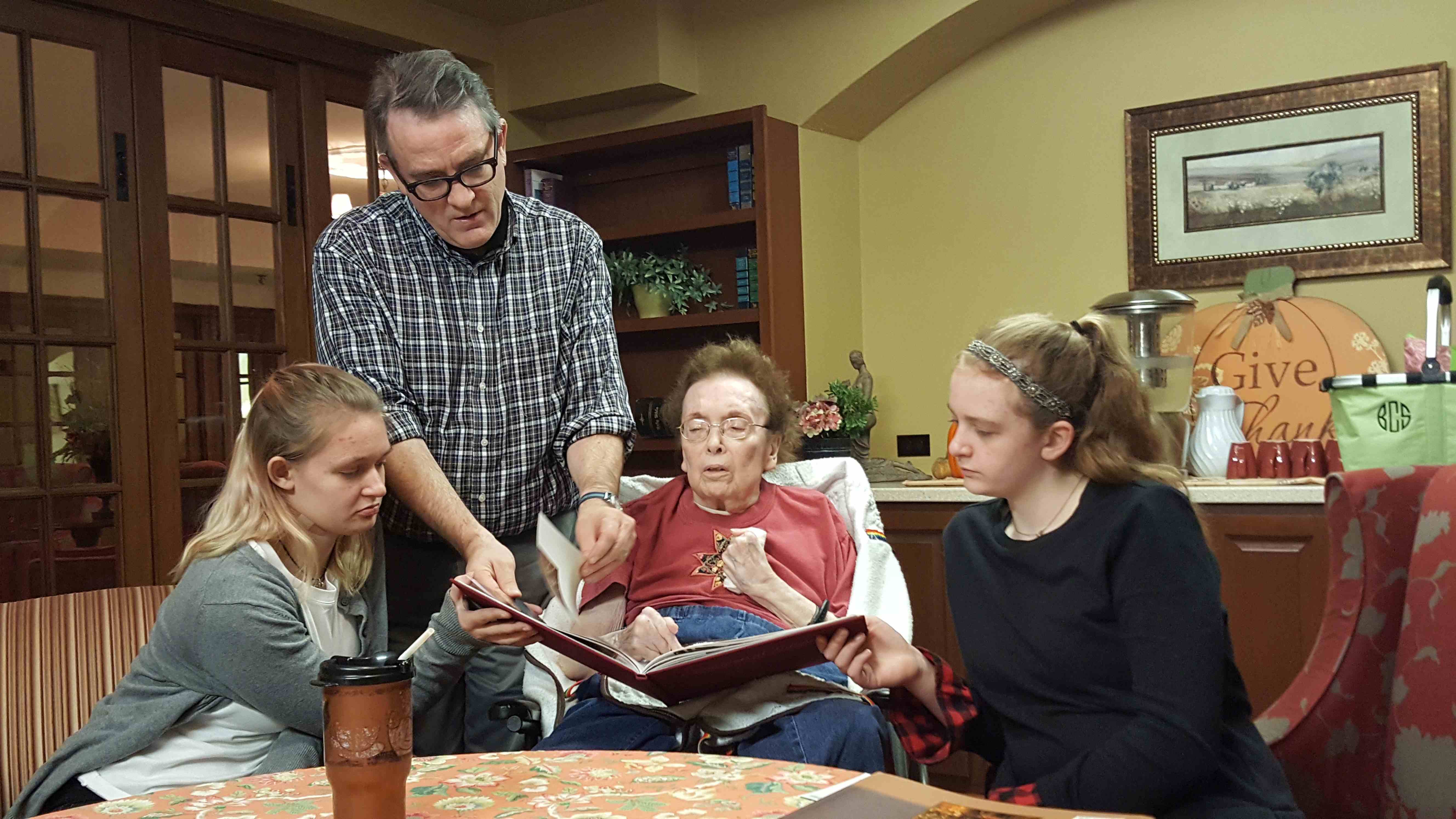 2017-11-23 RJC and Nana on Thanksgiving.jpg
